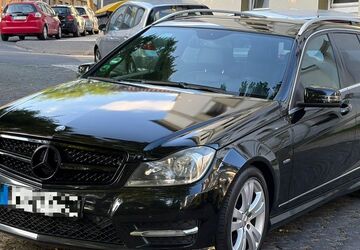 Mercedes-Benz C 220 263.000 km 5.700 &euro; Remscheid 42853