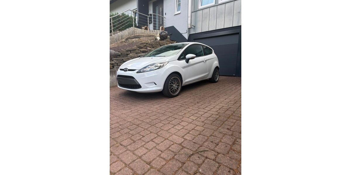 Ford Fiesta 120.000 km 3.800 &euro; Kierspe 58566