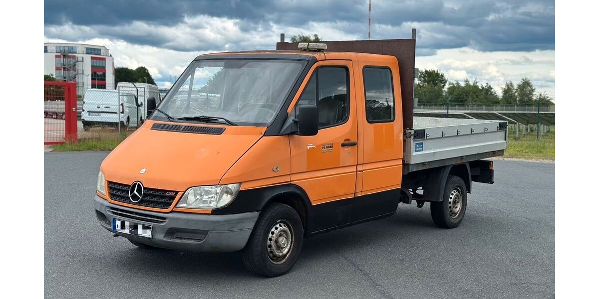 Mercedes-Benz Sprinter 226.000 km 2.900 &euro; Dormagen 41541