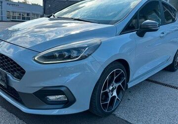 Ford Fiesta 87.345 km 11.900 &euro; Remscheid 42899