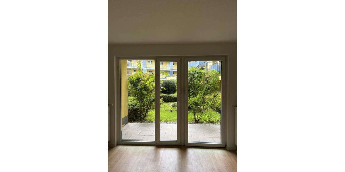 Etagenwohnung Solingen Mitte - 2 Zimmer, 64 m&sup2;, 322&euro; | Angebot:27189636