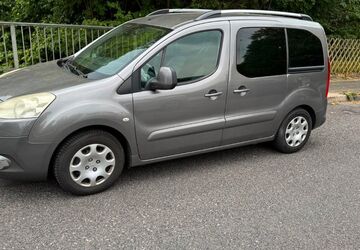 Peugeot Partner 256.000 km 3.200 &euro; Velbert 42551