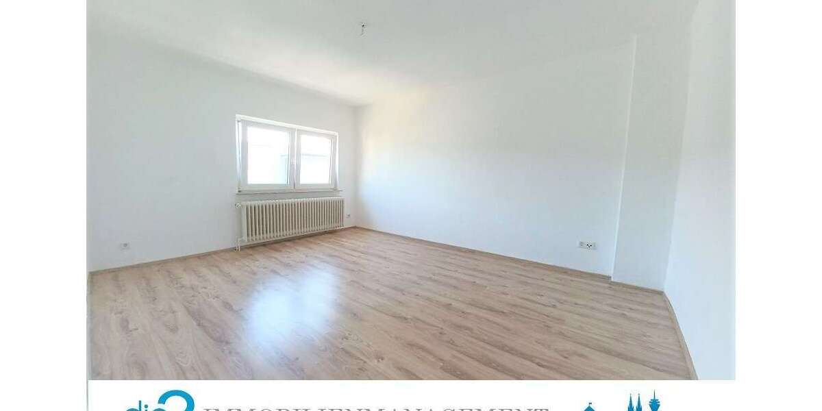 Etagenwohnung Solingen Mitte - 2 Zimmer, 65 m&sup2;, 490&euro; | Angebot:26472630
