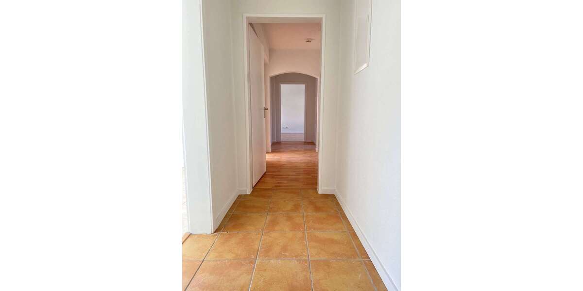 Etagenwohnung Velbert Nordpark - 4 Zimmer, 96 m&sup2;, 930&euro; | Angebot:27267154