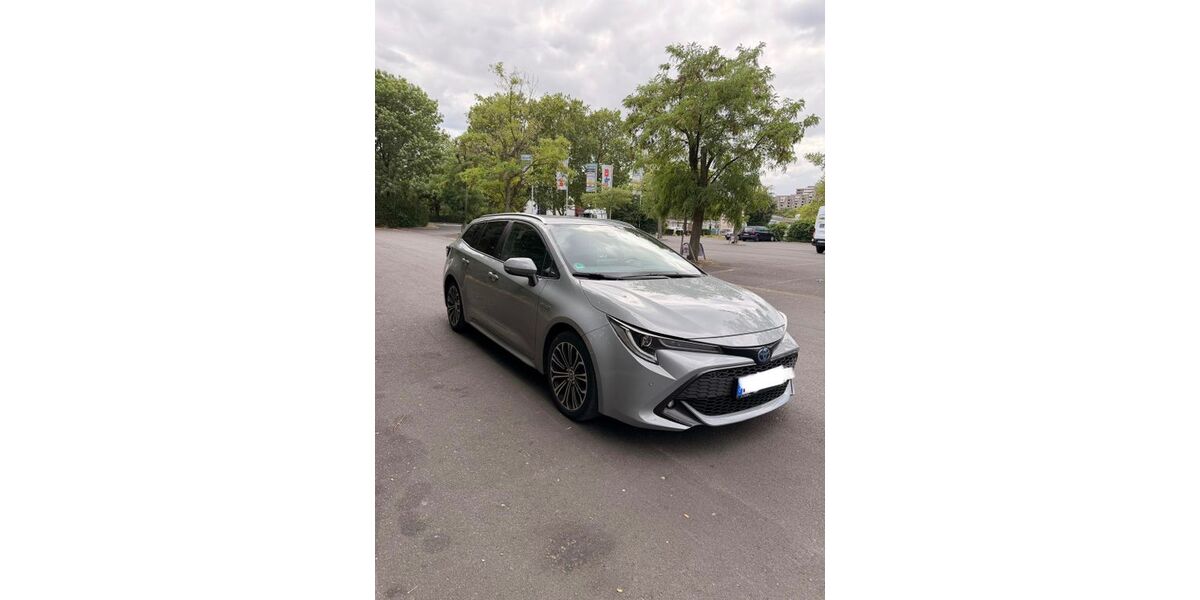 Toyota Corolla 90.000 km 21.600 &euro; Ratinge 40883
