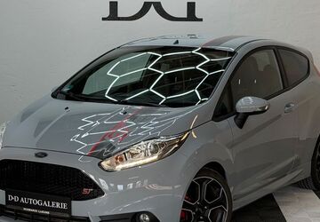 Ford Fiesta 125.000 km 11.900 &euro; Remscheid 42857