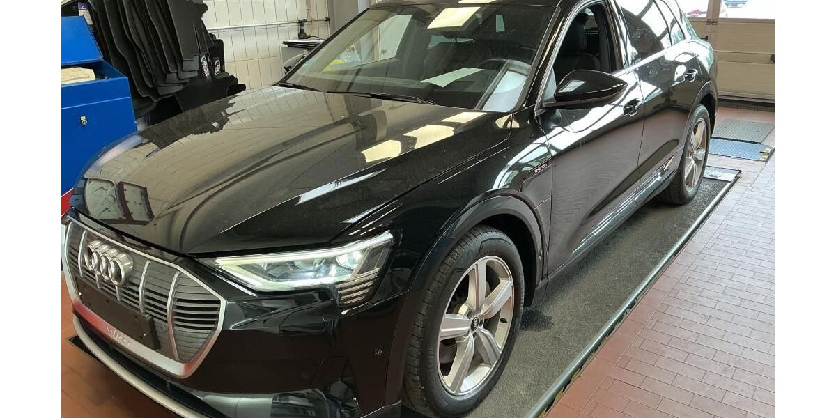 Audi e-tron 74.900 km 31.915 &euro; Hagen 58091