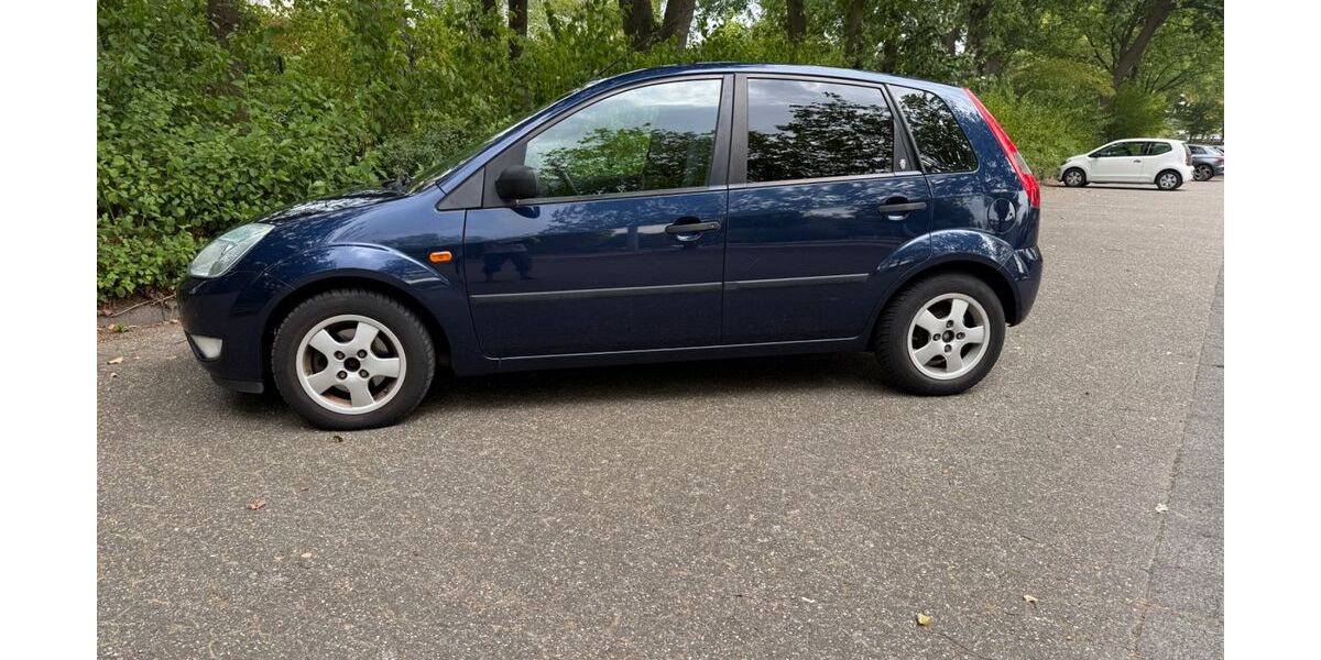 Ford Fiesta 112.200 km 1.950 &euro; Düsseldorf 40589