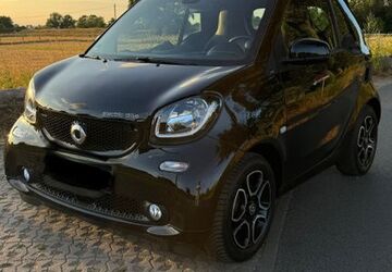 Smart ForTwo 50.500 km 9.200 &euro; Düsseldorf 40547