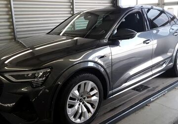 Audi e-tron 58.003 km 40.676 &euro; Hagen 58091
