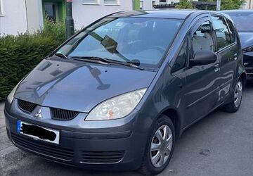 Mitsubishi Colt 305.355 km 1.300 &euro; Düsseldorf 40474