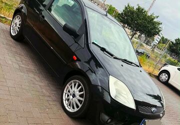 Ford Fiesta 229.505 km 1.450 &euro; düsseldorf 40479