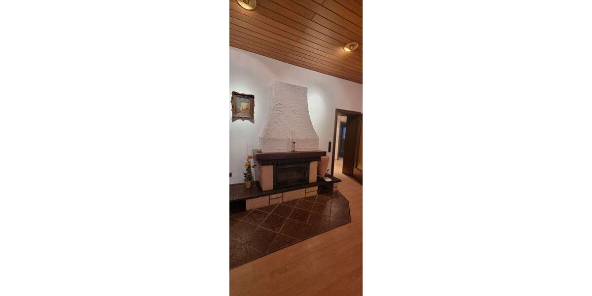 Etagenwohnung Düsseldorf Wersten - 3 Zimmer, 85 m&sup2;, 1.233&euro; | Angebot:27301402