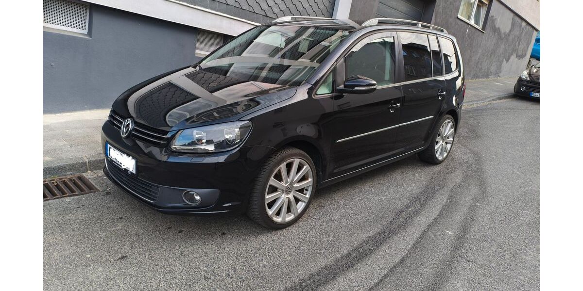VW Touran 190.000 km 10.600 &euro; Remscheid 42855