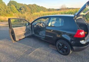 VW Golf 175.000 km 2.800 &euro; Remscheid 42859