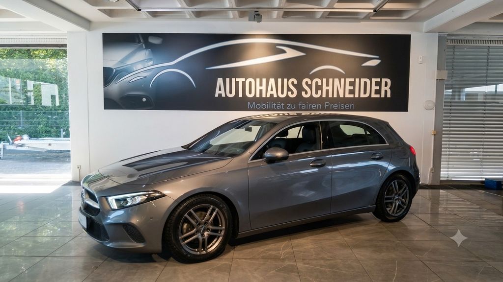 Mercedes-Benz A 180 97.046 km 17.990 &euro; Ratingen 40880