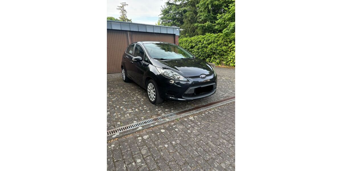 Ford Fiesta 141.000 km 3.999 &euro; Düsseldorf 40470