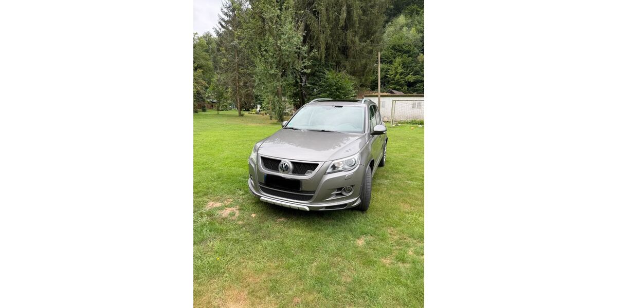 VW Tiguan 178.000 km 8.400 &euro; Remscheid 42857