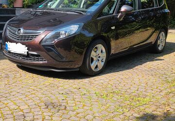 Opel Zafira Tourer 128.800 km 5.490 &euro; Remscheid 42899