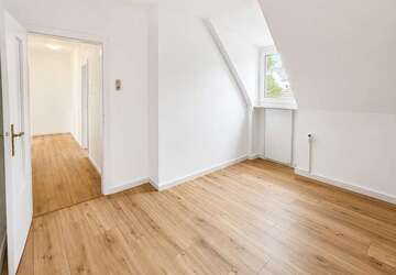 Wohnung Remscheid Hasten - 4 Zimmer, 95 m&sup2;, 570&euro; | Angebot:27310293