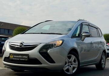 Opel Zafira 122.000 km 7.500 &euro; Düsseldorf 40233