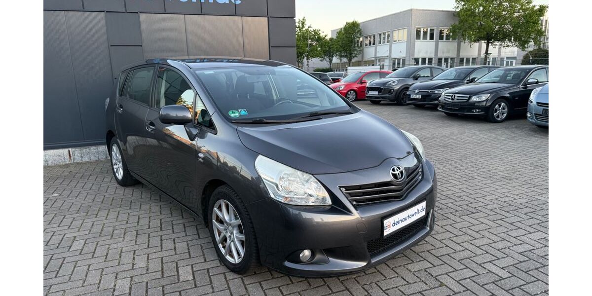 Toyota Verso 182.000 km 6.500 &euro; Dormagen 41540