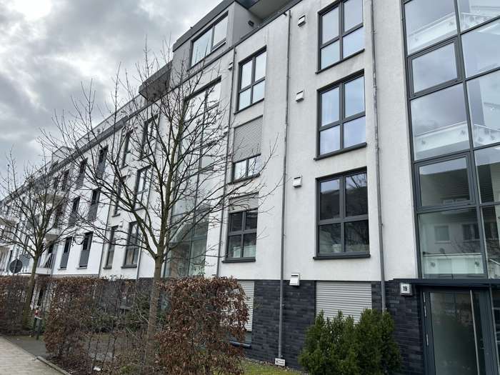 Etagenwohnung Düsseldorf / Flehe Flehe - 3 Zimmer, 75 m&sup2;, 1.575&euro; | Angebot:25867167