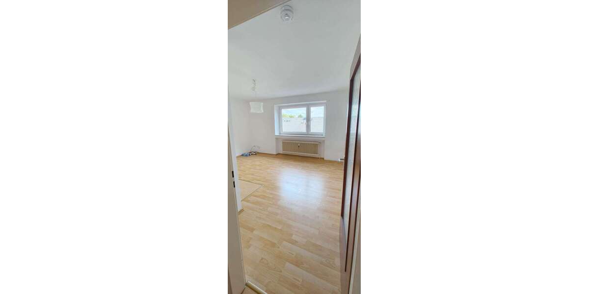Etagenwohnung Solingen Mitte - 1 Zimmer, 25 m&sup2;, 250&euro; | Angebot:27311049