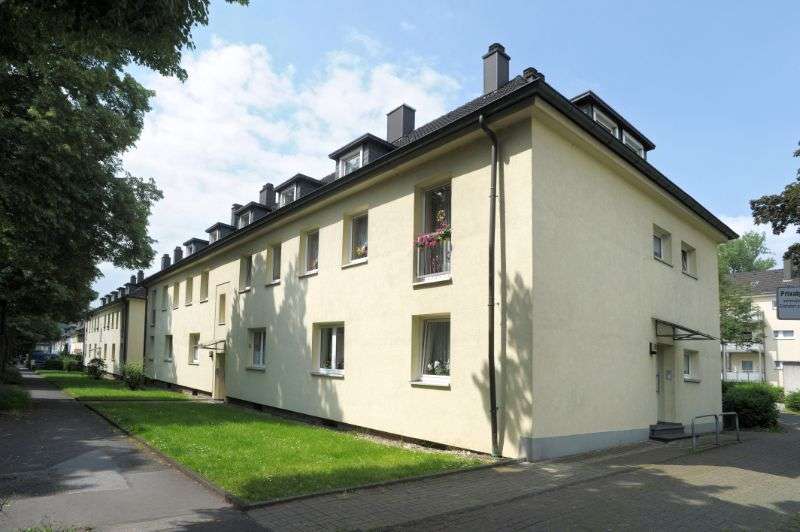 Etagenwohnung Wuppertal Nützenberg - 3 Zimmer, 80 m&sup2;, 595&euro; | Angebot:27310892