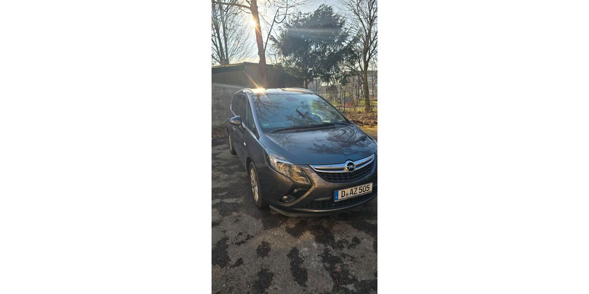 Opel Zafira Tourer 200.000 km 6.800 &euro; Düsseldorf 40547